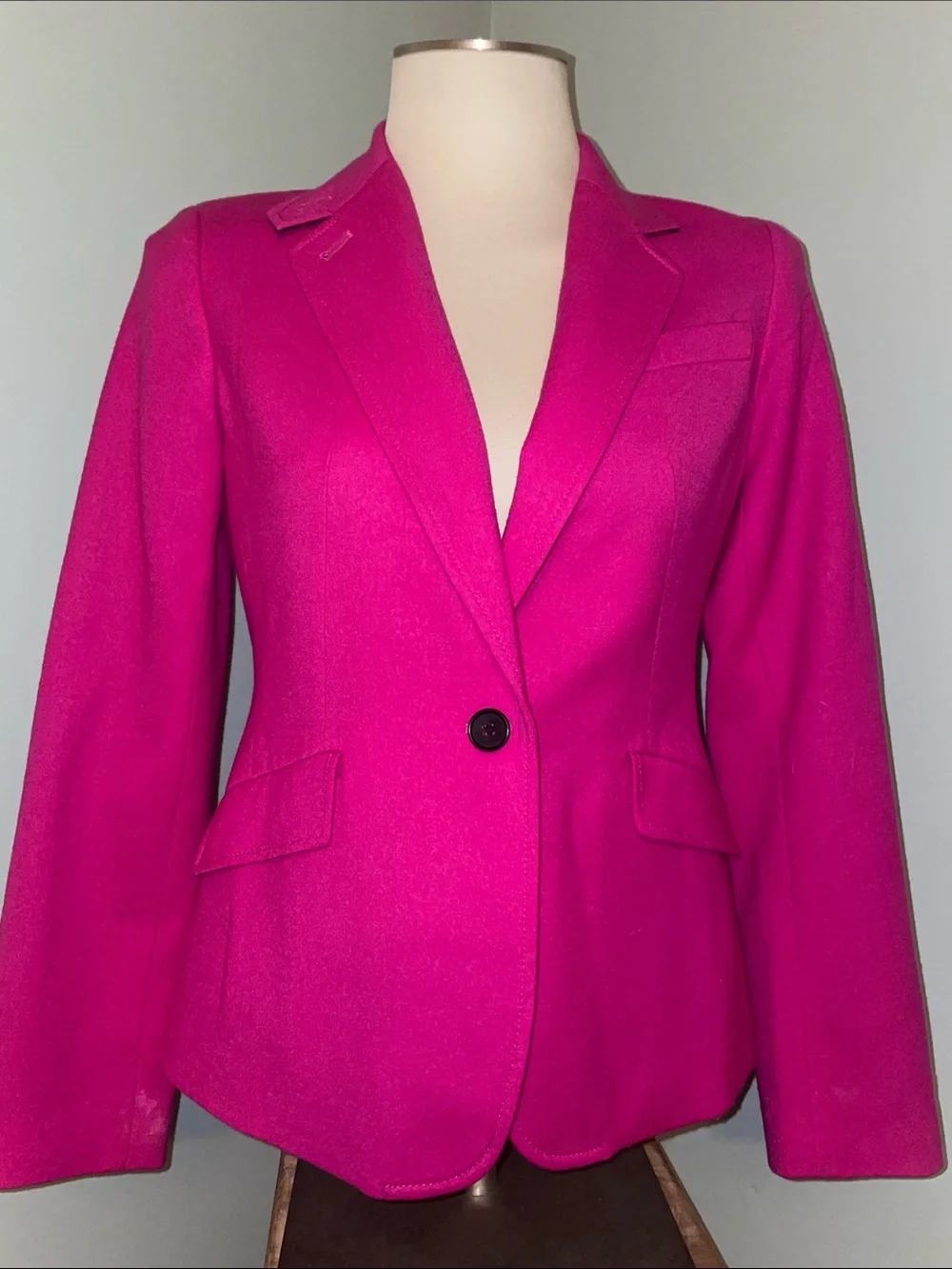 Barbie Pink 99%Wool 1 Button Lined Blazer. Size 4. - Picture 1 of 10